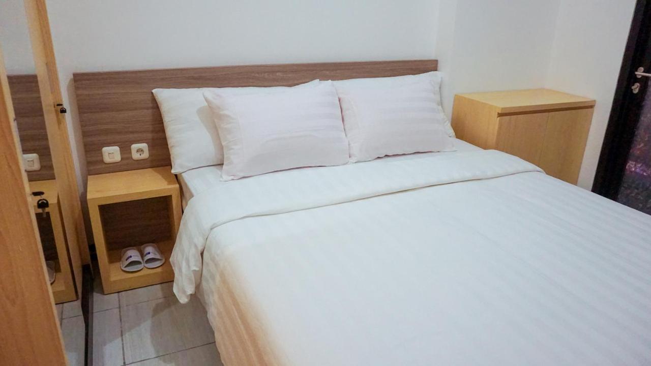 Cordova Suites Semarang Exterior photo