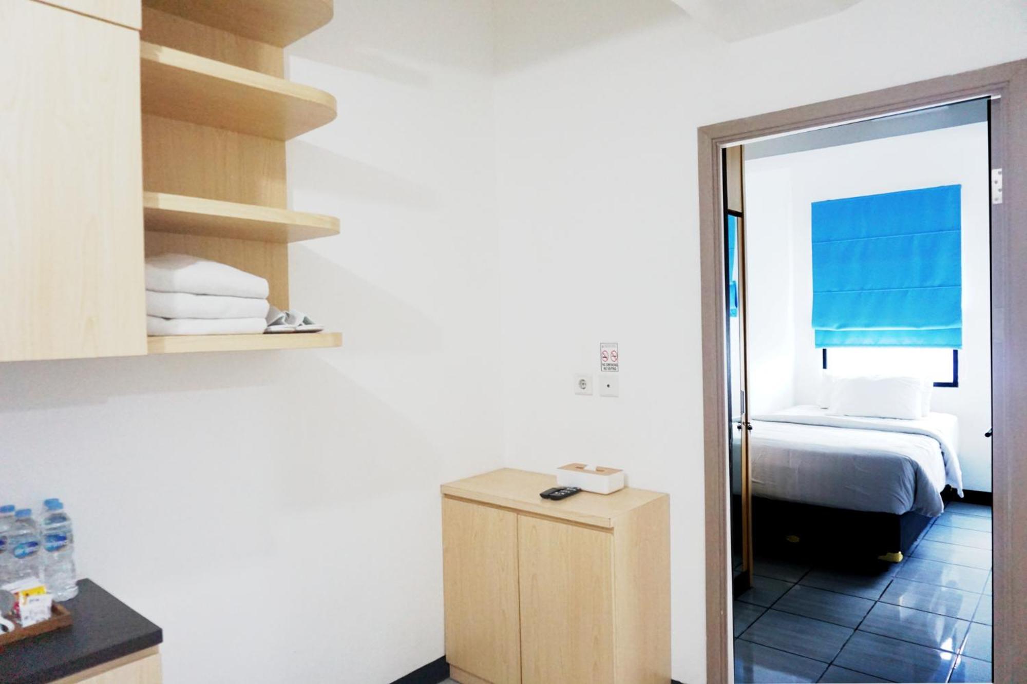 Cordova Suites Semarang Exterior photo