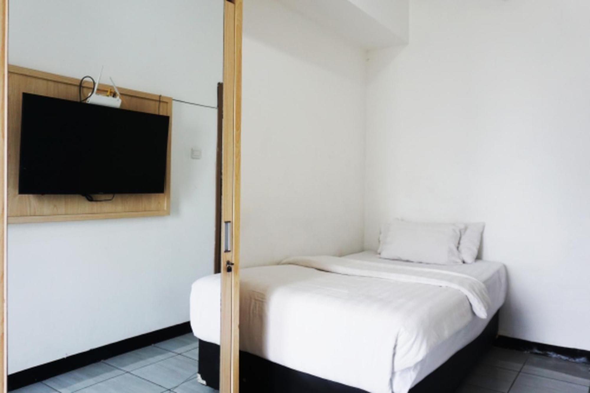 Cordova Suites Semarang Exterior photo