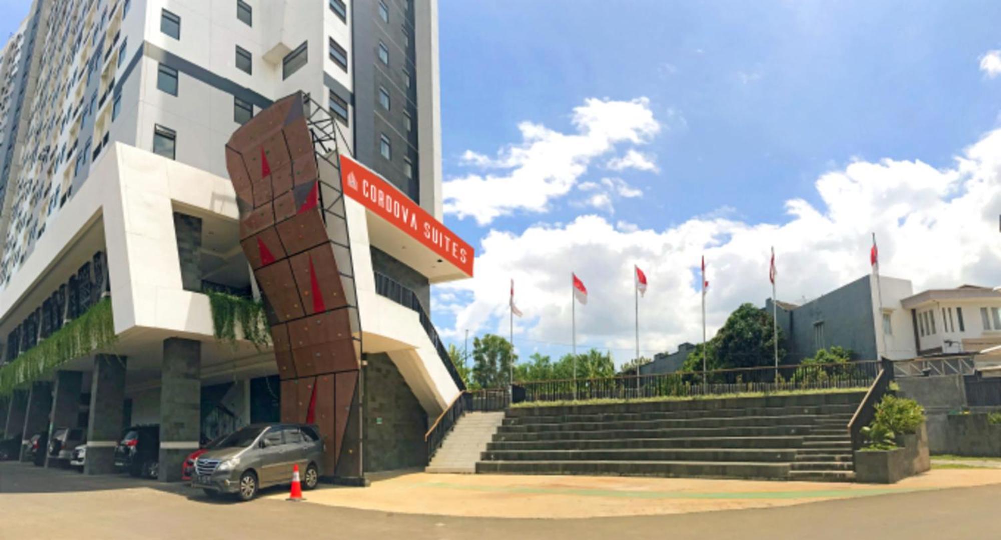 Cordova Suites Semarang Exterior photo