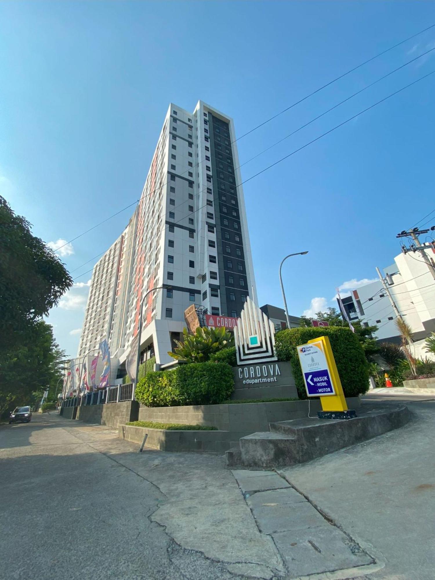 Cordova Suites Semarang Exterior photo